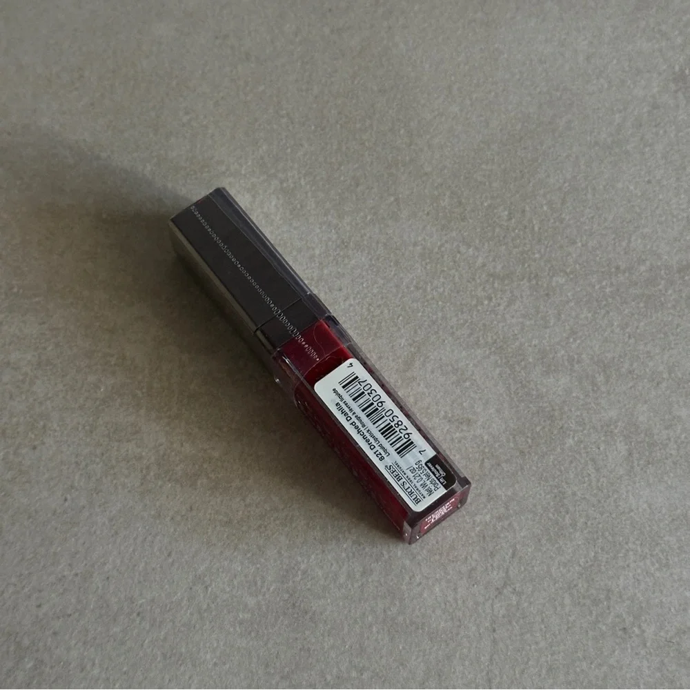 Burt’s Bees Liquid Lipstick - 821 Crimson Water